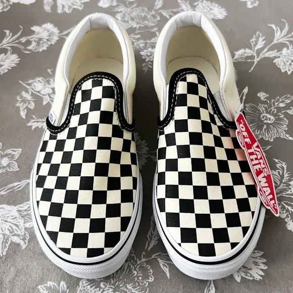 Vans Little Kids Classic Slip-On Checkerboard Shoe, Size 2.5 - Picture 6 of 8